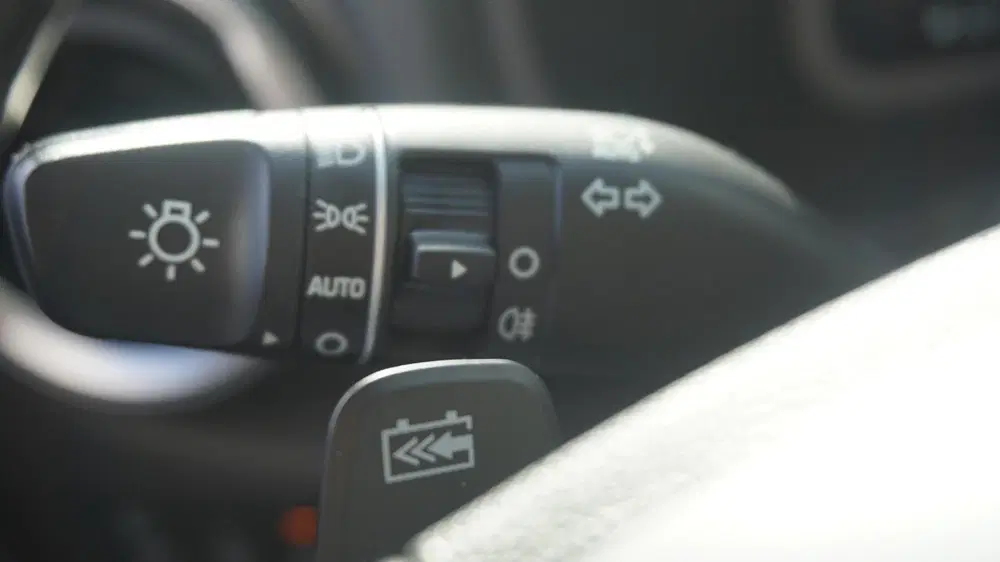 Hyundai KONA EV Premium 64 kWh NL auto uit 2023, foto 15