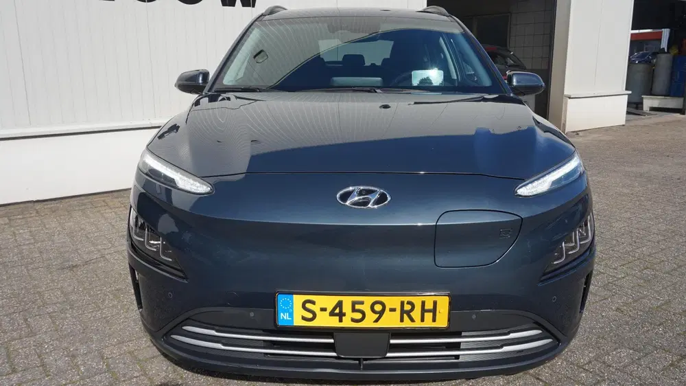 Hyundai KONA EV Premium 64 kWh NL auto uit 2023, foto 4