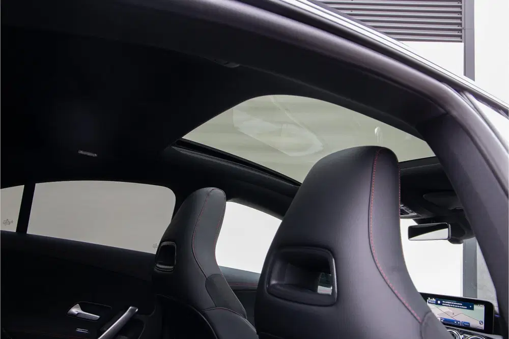Mercedes-Benz CLA 200 AMG Premium Pano uit 2025, foto 12