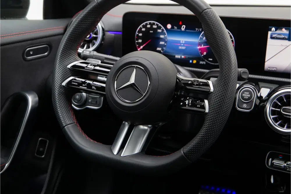 Mercedes-Benz CLA 200 AMG Premium Pano uit 2025, foto 14