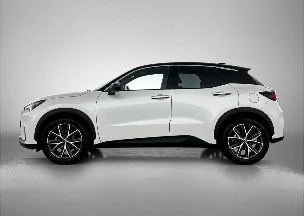 Lexus LBX Cool 2WD uit 2024, foto 3