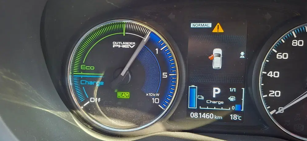 Mitsubishi Outlander 2.4 PHEV S-Edition BOVAG uit 2019, foto 10