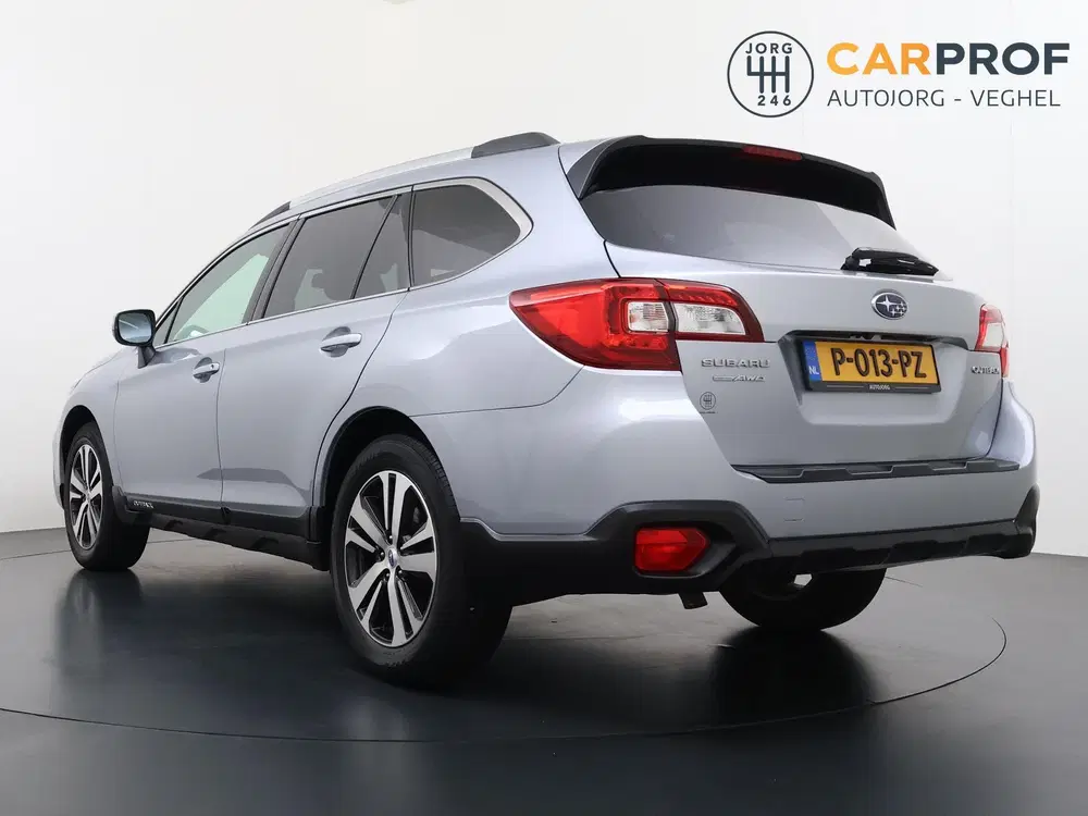 Subaru OUTBACK 2.5i Premium AWD uit 2020, foto 2