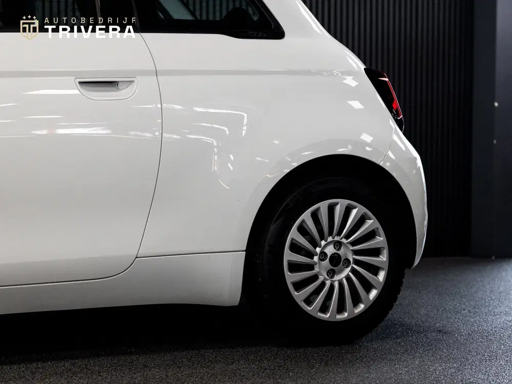 Fiat 500 Urban 24 kWh l SoH 93% l AUT.l Keyless l V uit 2023, foto 8