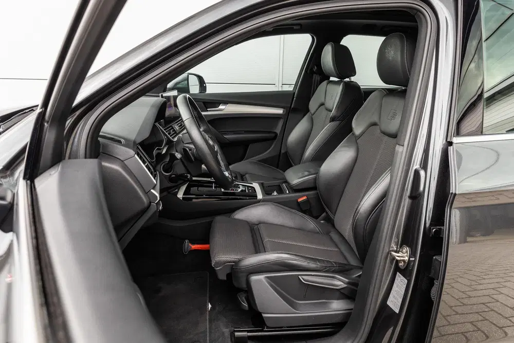 Audi Q5 50 TFSIe 299pk S edition uit 2022, foto 4