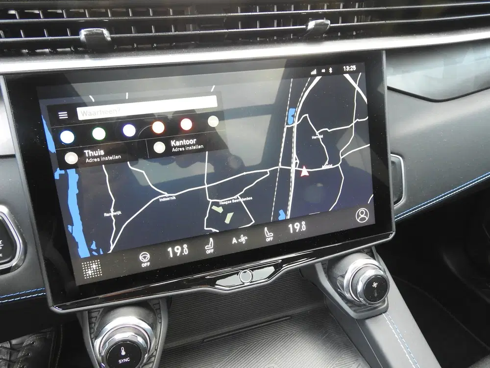 Lynk & Co 01 1.5 PHEV uit 2025, foto 14