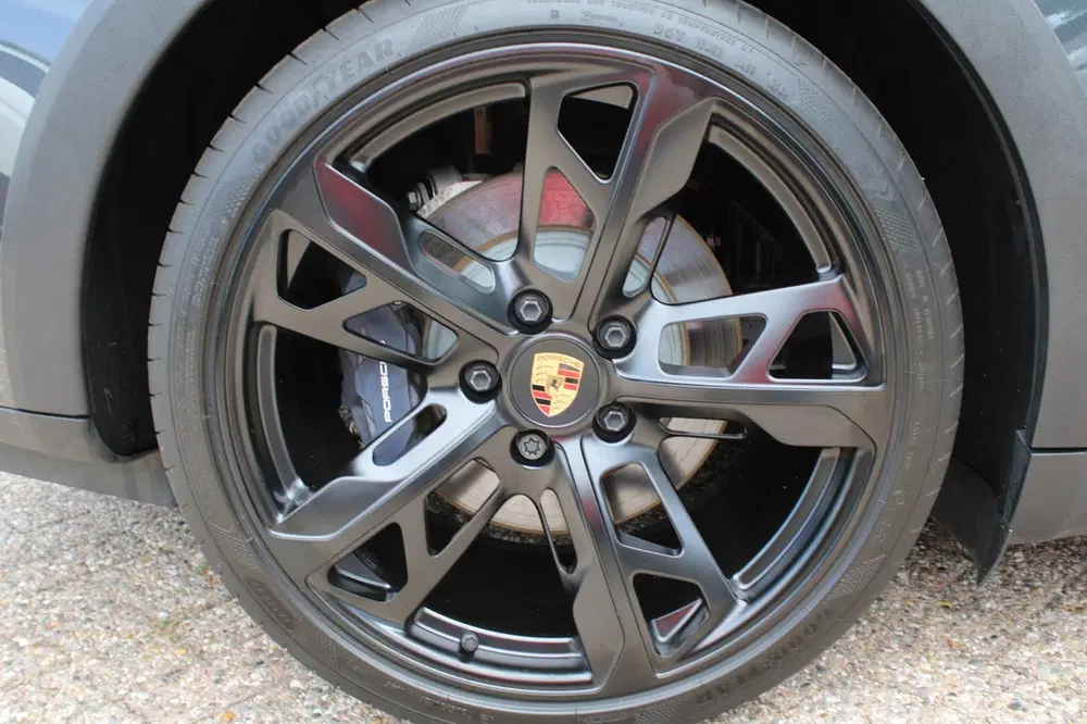 Porsche Taycan 4 105 kWh uit 2024, foto 10