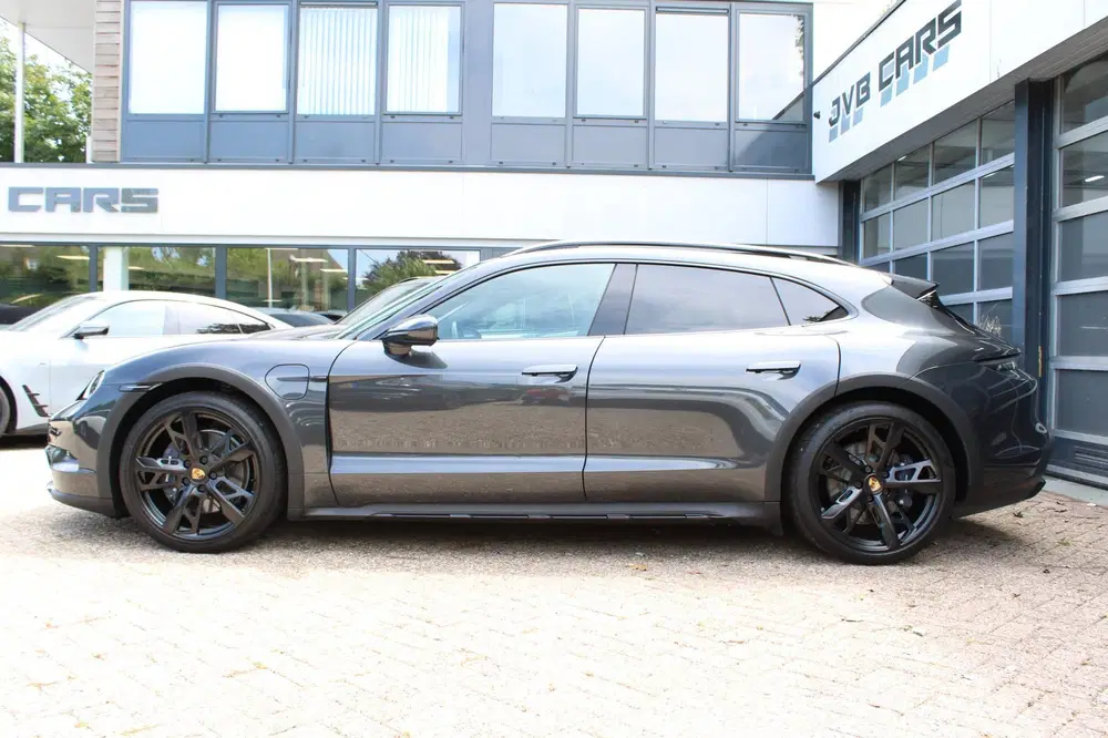 Porsche Taycan 4 105 kWh uit 2024, foto 4