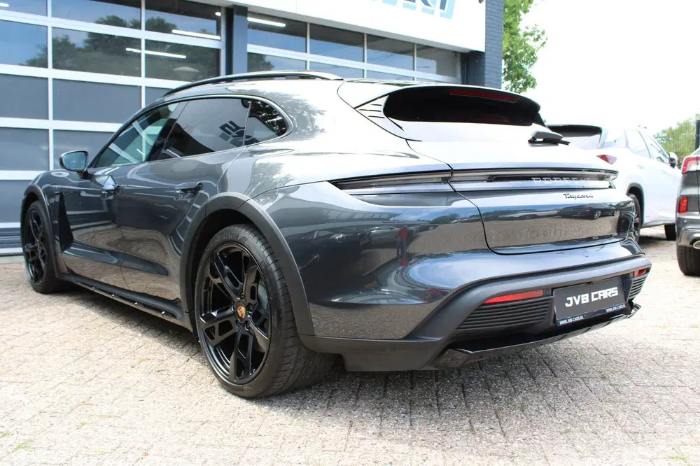 Porsche Taycan 4 105 kWh uit 2024, foto 9