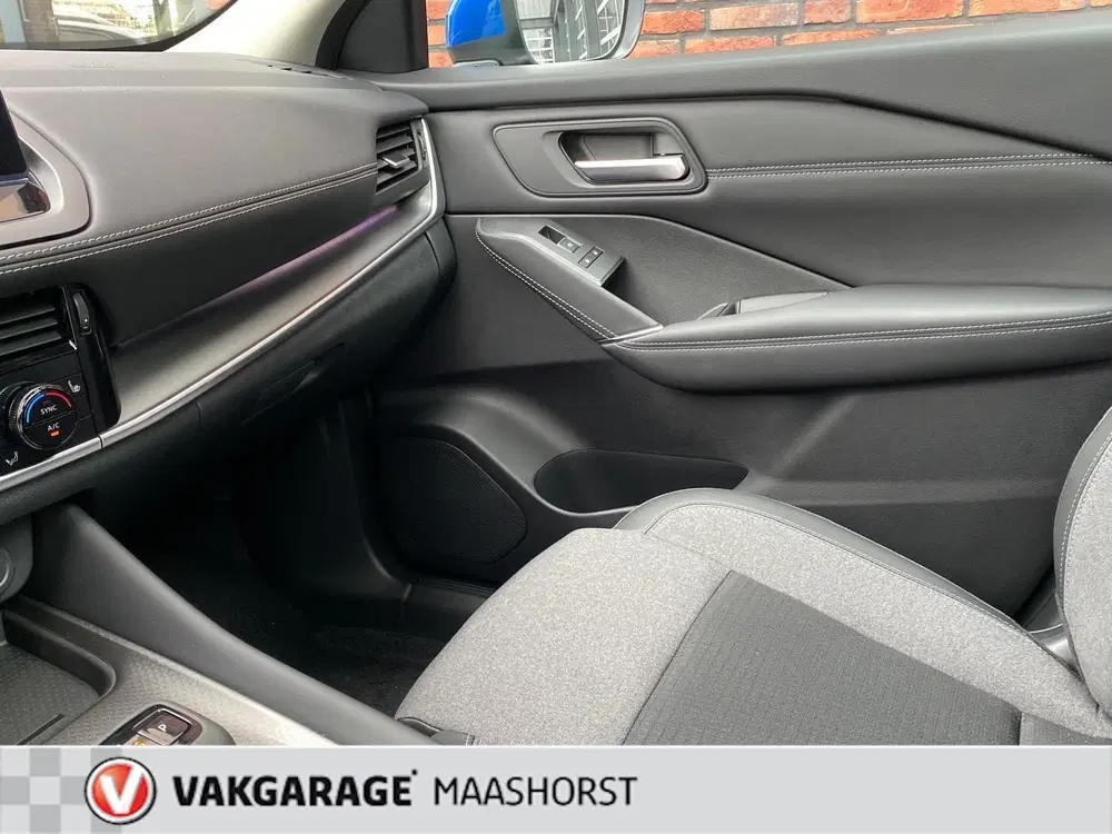 Nissan Qashqai 1.3 MHEV Xtronic Business Premium 360Camer uit 2024, foto 9