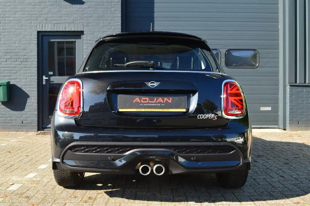 Mini Cooper S Cooper S 2.0 5-Deurs Zwart Carplay Stoelve uit 2023, foto 7