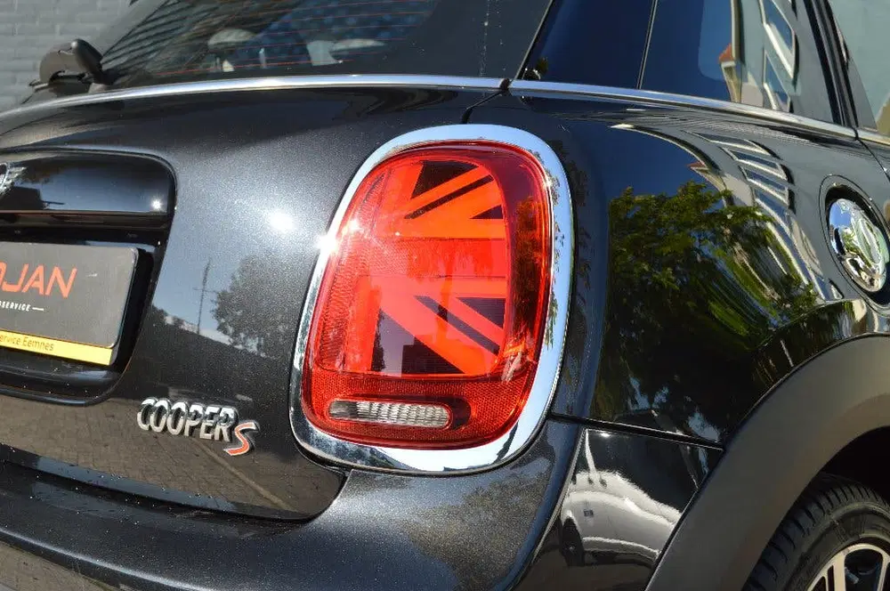 Mini Cooper S Cooper S 2.0 5-Deurs Zwart Carplay Stoelve uit 2023, foto 8