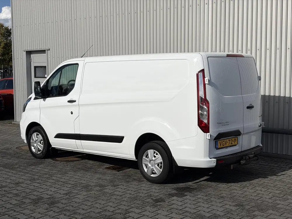 Ford Transit Custom 300 2.0 TDCI L1H1*HAAK*CAM*A uit 2020, foto 2
