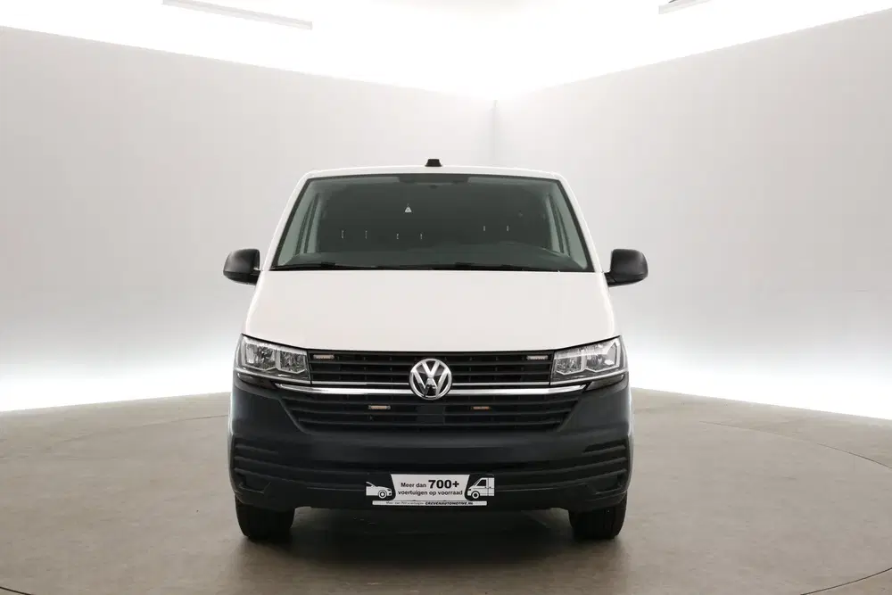 Volkswagen Transporter 2.0 TDI L2H1 150PK DSG uit 2021, foto 8