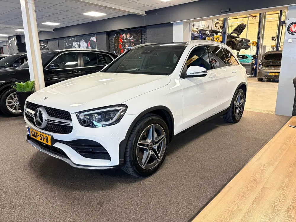 Mercedes-Benz GLC 200 4MATIC Premium Plus uit 2021, foto 2