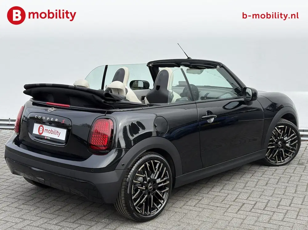 Mini Cabrio 2.0 Cooper S Favoured XL Adaptive Cruise C uit 2025, foto 5