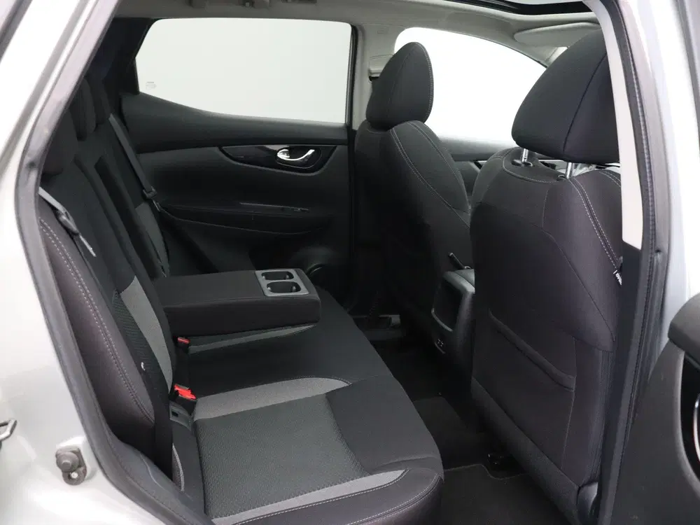 Nissan Qashqai 140pk DIG-T N-Connecta uit 2020, foto 8