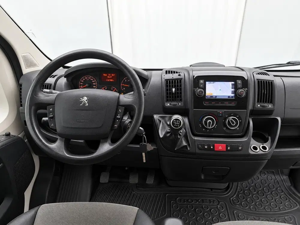 Peugeot Boxer 2.2 BlueHDi 165PK Premium L2H2 Trekhaak Na uit 2021, foto 2