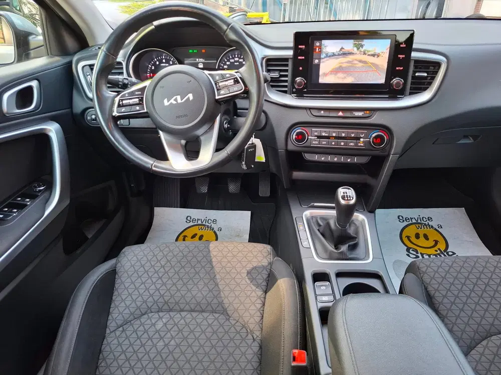 Kia Ceed 1.0 T-GDi Dynamic PlusLine Dealer onder uit 2022, foto 2