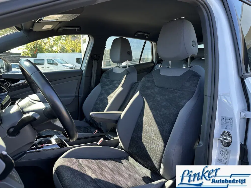 Volkswagen ID.4 Life 77 kWh uit 2021, foto 14