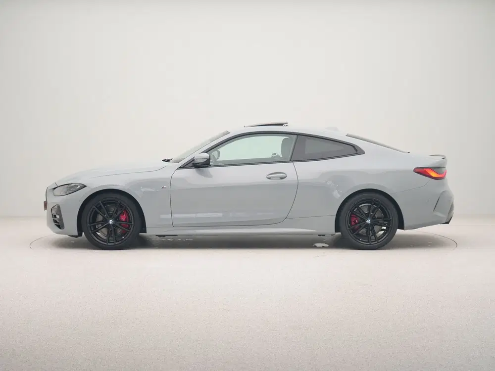 BMW 4-serie 420i Coupé High Executive uit 2024, foto 12