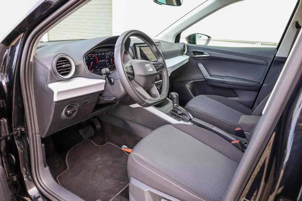 SEAT Arona 1.0 EcoTSI 115pk Style Business Connect uit 2024, foto 12