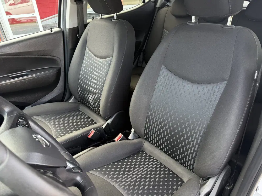 Opel Karl 1.0 Rocks Online Edition Navigatie uit 2019, foto 6