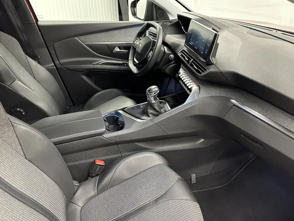 Peugeot 5008 1.2 PureTech Blue Lease Allure CAMERA LM E uit 2021, foto 12