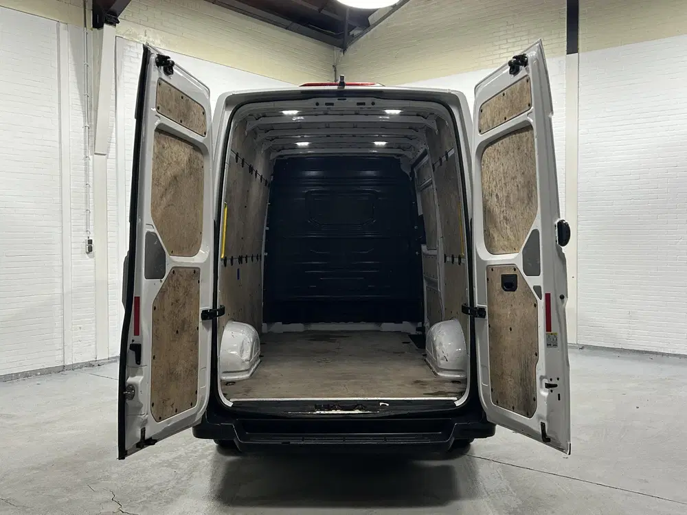 Volkswagen Crafter 2.0 TDI 140 pk L3H3 Navi uit 2019, foto 12