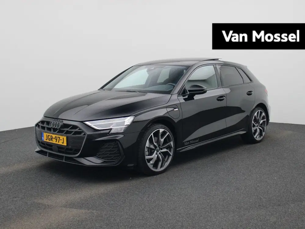 Audi A3 40 TFSI e S edition 204 PK l Demo l Adapti uit 2025