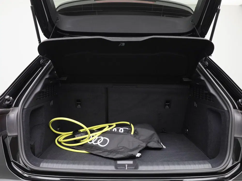 Audi A3 40 TFSI e S edition 204 PK l Demo l Adapti uit 2025, foto 14