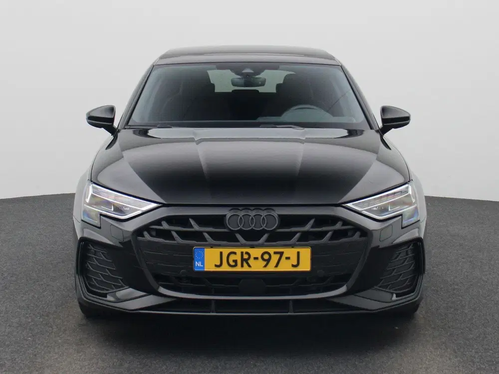 Audi A3 40 TFSI e S edition 204 PK l Demo l Adapti uit 2025, foto 2