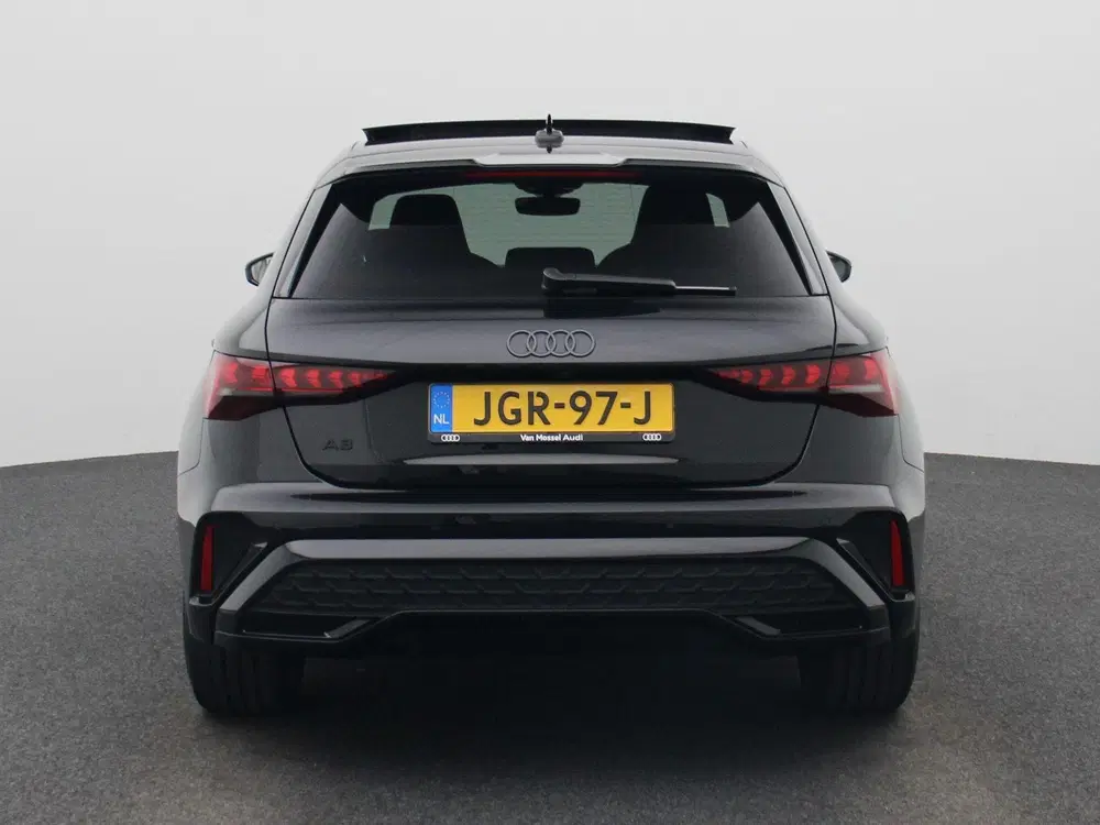 Audi A3 40 TFSI e S edition 204 PK l Demo l Adapti uit 2025, foto 5