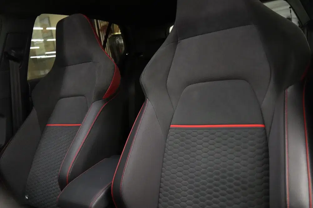 Volkswagen Golf 2.0 TSI GTI CLUBSPORT NURBERGRING uit 2021, foto 14