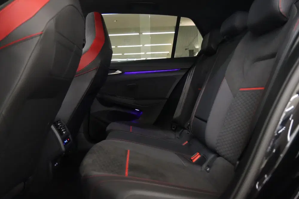Volkswagen Golf 2.0 TSI GTI CLUBSPORT NURBERGRING uit 2021, foto 15