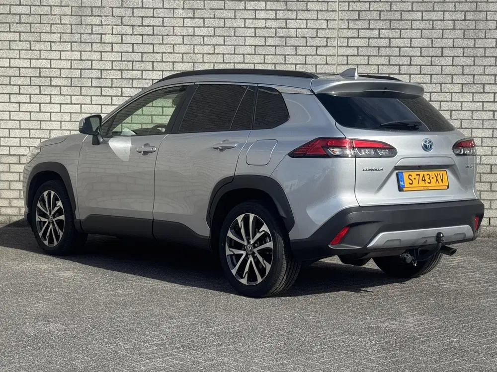 Toyota Corolla Cross 2.0 High Power Hybrid First Edition uit 2023, foto 6