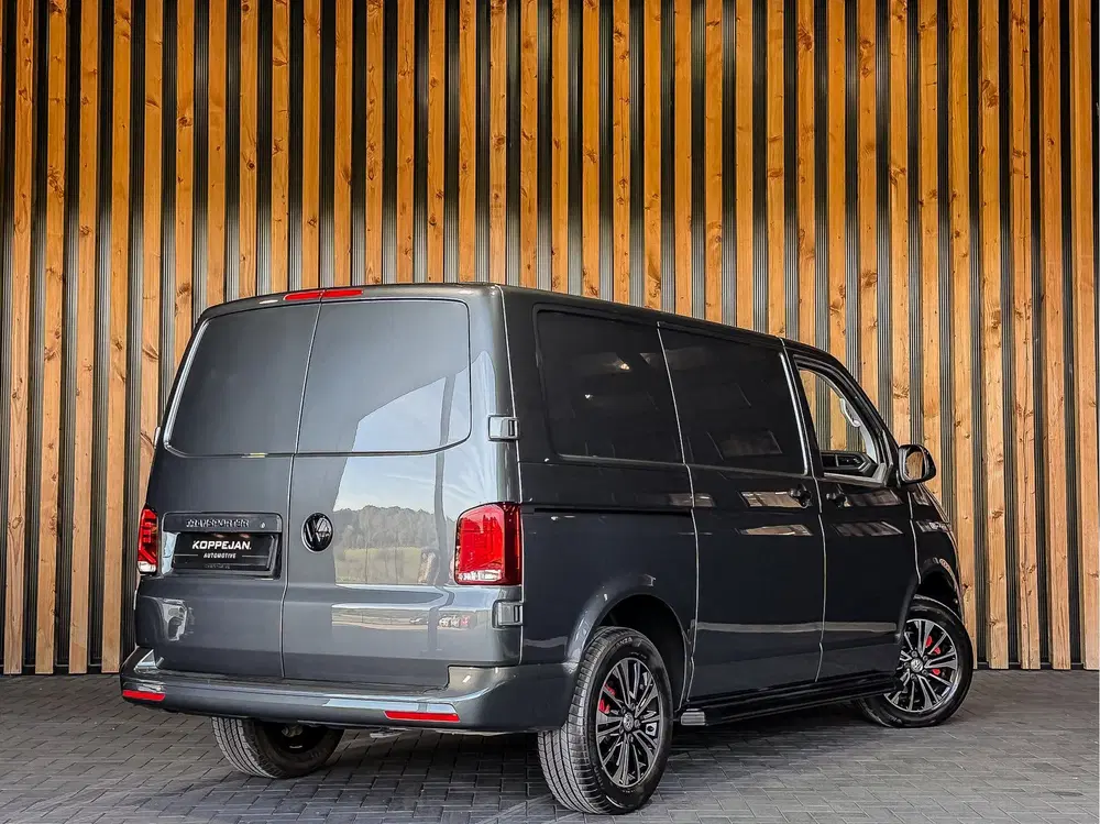 Volkswagen Transporter 2.0 TDI 150PK DSG Bestelwagen L1H1 uit 2022, foto 3