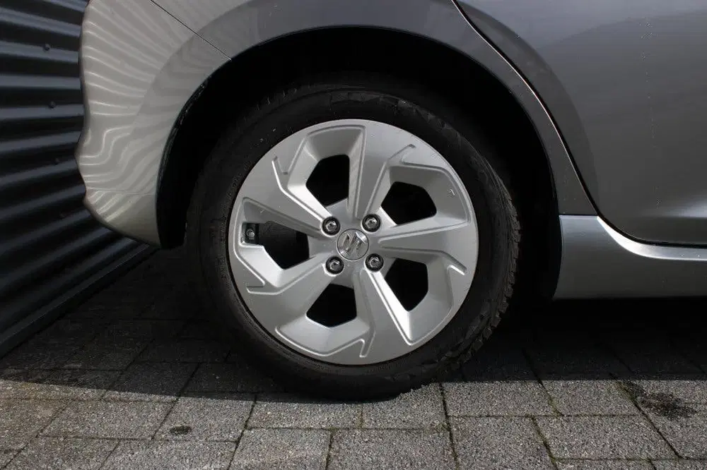 Suzuki Swift 1.2 Select SmartHybrid Automaat uit 2026, foto 13