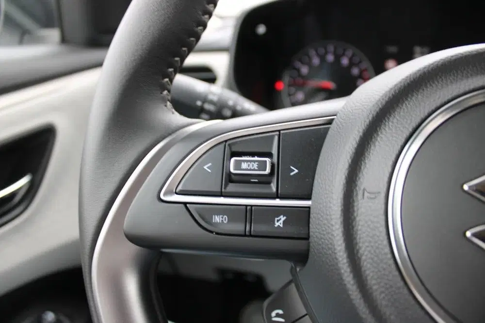 Suzuki Swift 1.2 Select SmartHybrid Automaat uit 2026, foto 14