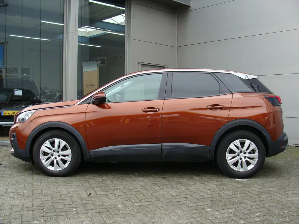 Peugeot 3008 1.2 PureTech 130pk S&S Active uit 2019, foto 4