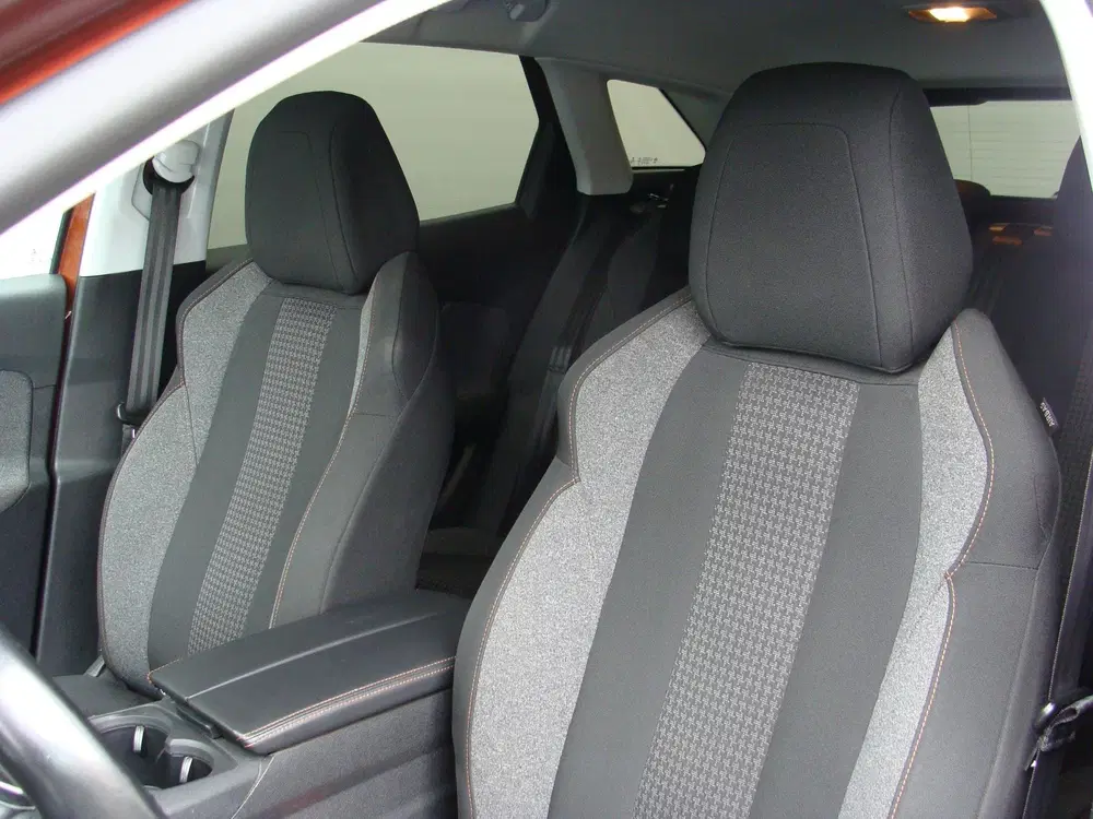Peugeot 3008 1.2 PureTech 130pk S&S Active uit 2019, foto 7