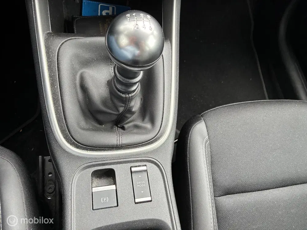 Jeep Avenger 1.2 Altitude JBL+KEYLESS+WINTERPACK uit 2024, foto 13