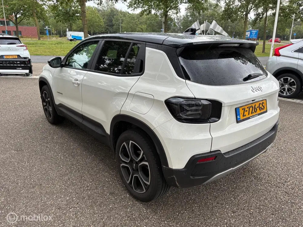 Jeep Avenger 1.2 Altitude JBL+KEYLESS+WINTERPACK uit 2024, foto 5