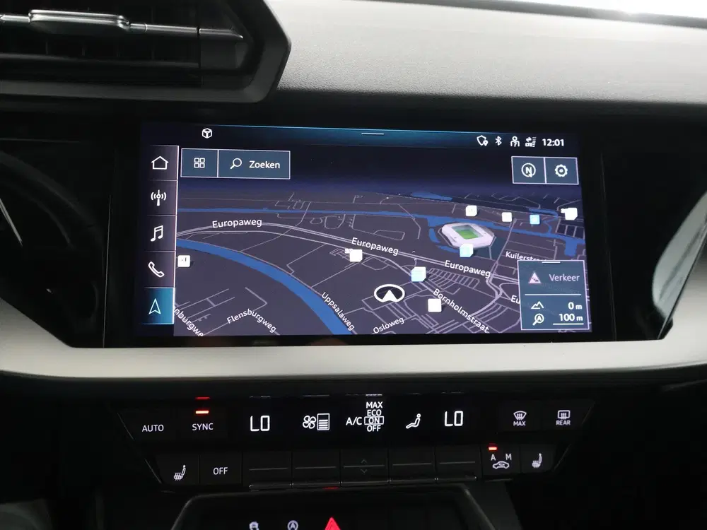 Audi A3 35 TFSI S edition uit 2022, foto 14
