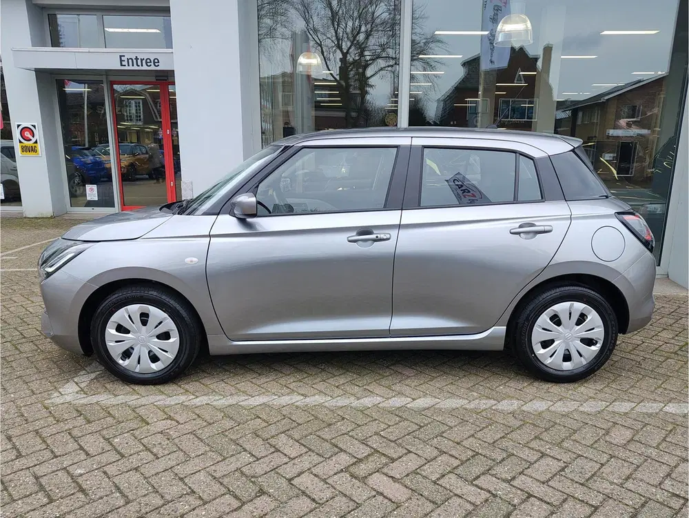Suzuki Swift 1.2 COMFORT SMART HYBRID uit 2026, foto 2