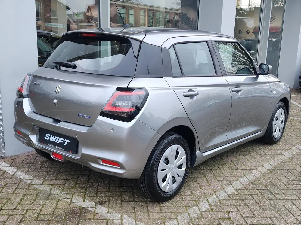 Suzuki Swift 1.2 COMFORT SMART HYBRID uit 2026, foto 5
