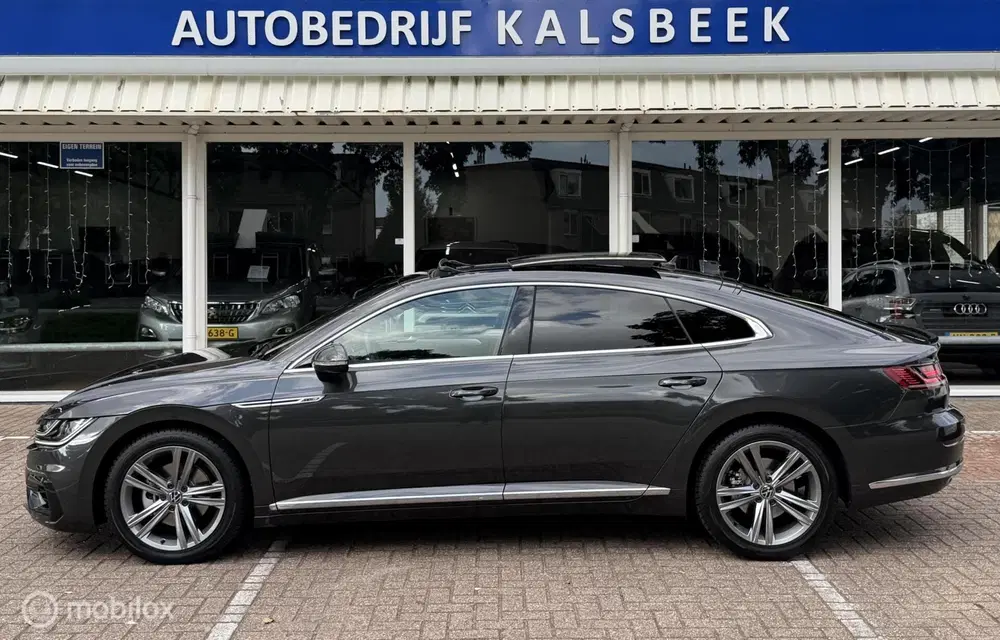 Volkswagen Arteon 2.0 TSI Business R Exclusive uit 2020, foto 3