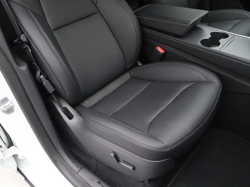 Tesla Model Y Long Range AWD 75kWh 351pk [ AMD RYZEN+AUT uit 2024, foto 15