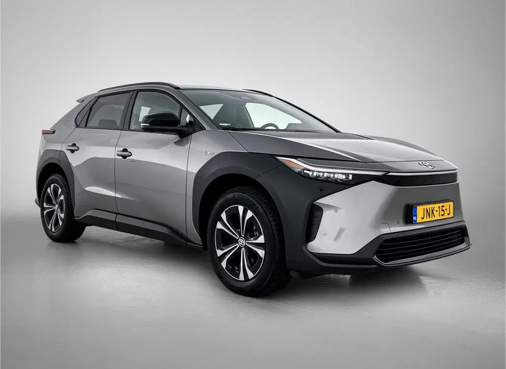 Toyota bZ4X Dynamic 71 kWh uit 2025, foto 13