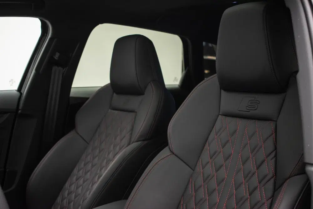 Audi A3 35 TFSI S edition uit 2024, foto 8
